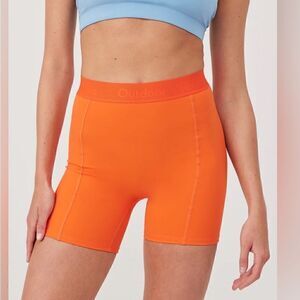 NWT Outdoor Voices SuperForm 5” Short Sundance